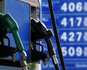 Benzinarii ar putea plati scump majorarea preturilor carburantilor