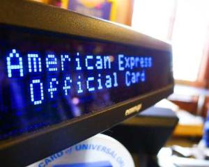 Cardurile de credit American Express sunt acceptate in benzinariile Petrom si OMV