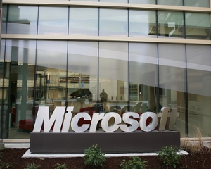 Microsoft contesta din nou amenda de 900 milioane euro impusa de CE in urma cu trei ani