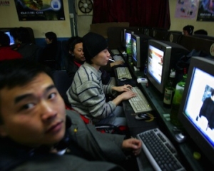 Studiu made in China: Dependenta de internet seamana cu dependenta de cocaina