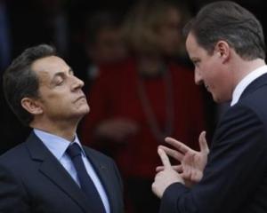 Nicolas Sarkozy il insulta din nou pe David Cameron