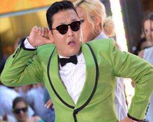 Psy: Gangnam style sau modul in care am bani multi de luat
