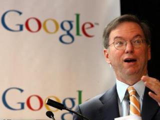 Fostul director general Eric Schmidt vinde actiuni Google in valoare de 335 milioane de dolari