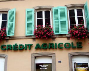 Credit Agricole a incheiat operatiunea de rebranding a sucursalelor
