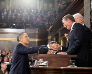 Dezastrul a fost evitat pentru moment. Obama a anuntat ca s-a ajuns la o intelegere privind ridicarea plafonului datoriei SUA