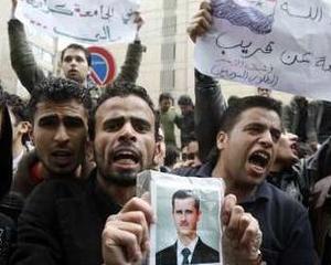 Protestele continua si in Siria. Mii de oameni au iesit pe strazi
