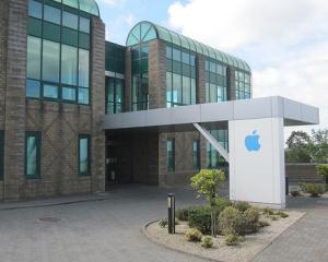 Apple ofera 500 de locuri de munca in Irlanda