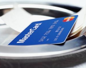 MasterCard analizeaza tranzactiile clientilor, pentru a-i ajuta pe retaileri