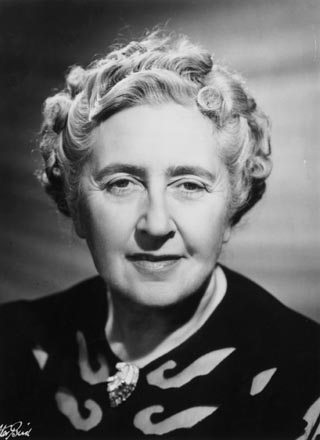Agatha Christie dezleaga inca mistere