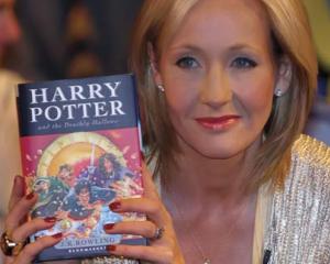 Romanele "Harry Potter" sunt acum disponibile in format ebook