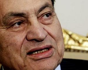 Fostul presedinte Hosni Mubarak este "arestat la domiciliu"