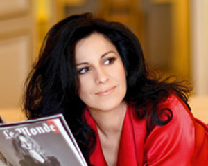 Angela Gheorghiu, aplaudata pentru extravaganta? Sau pentru simplitate?