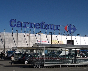 Carrefour a inregistrat o pierdere neta de 249 milioane euro in primele sase luni ale anului