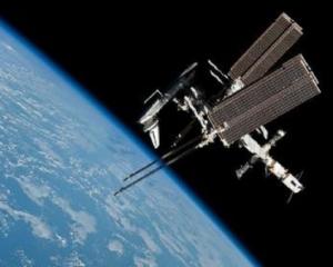 Doi astronauti se pregatesc pentru cel mai lung sejur la bordul Statiei Spatiale Internationale