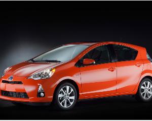 Primele imagini oficiale cu Toyota Prius C