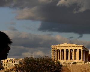 Grecia a reluat programul de privatizare, pentru a-i multumi pe oficialii europeni