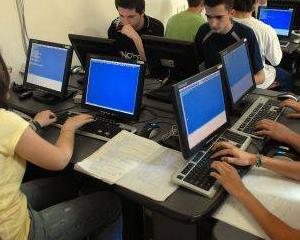 Rasberry Pi este mini-calculatorul pe care l-ar putea primi gratuit elevii romani