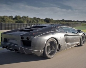 Lamborghini Aventador, noul supercar de 370.000 de dolari