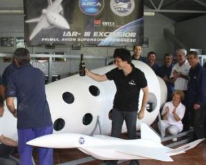Compania germana iQuest sponsorizeaza echipa romaneasca ARCA in competitia Google Lunar X Prize