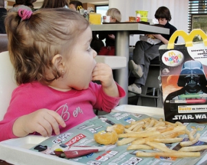 McDonald's va deveni cel mai mare vanzator de carti pentru copii din Anglia