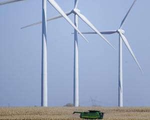 Romania are capacitatea de a atrage investitii de 5 miliarde de euro in sectorul eolian pana in 2013