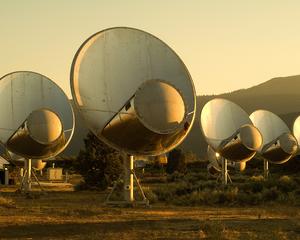 Mesaj catre extraterestri: Sunati-ne mai tarziu! Programul SETI, suspendat din lipsa fondurilor