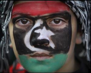 Negru, rosu, verde si Gadhafi: Povestea din spatele steagurilor din Libia