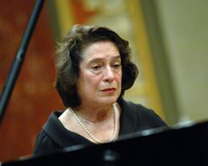 Recital pro bono al pianistei Elisabeth Leonskaja