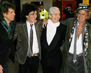 The Rolling Stones aniverseaza 50 de ani chiar pe scena