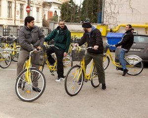 Bicicletele galbene ale Raiffeisen sunt disponbile din nou