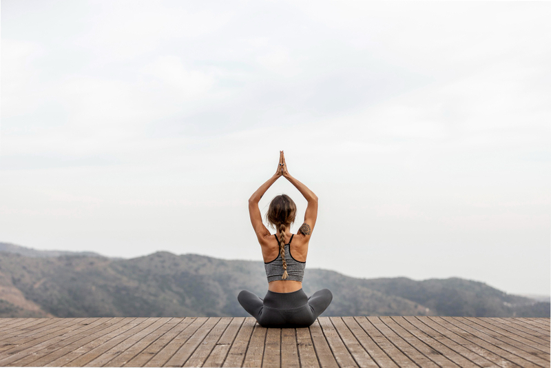 Cum sa ti imbunatatesti sanatatea prin practicarea de Yoga