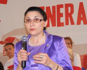 Ecaterina Andronescu va fi investita in functia de ministru al Educatiei pe 2 iulie