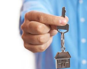 Tendinta scaderii preturilor proprietatilor rezidentiale continua:  4,3%, in 2011