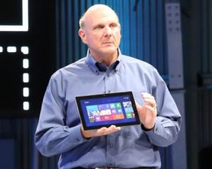 Cum a fortat decizia Apple de a cumpara aluminiu de calitate din Australia Microsoft sa lanseze propria tableta