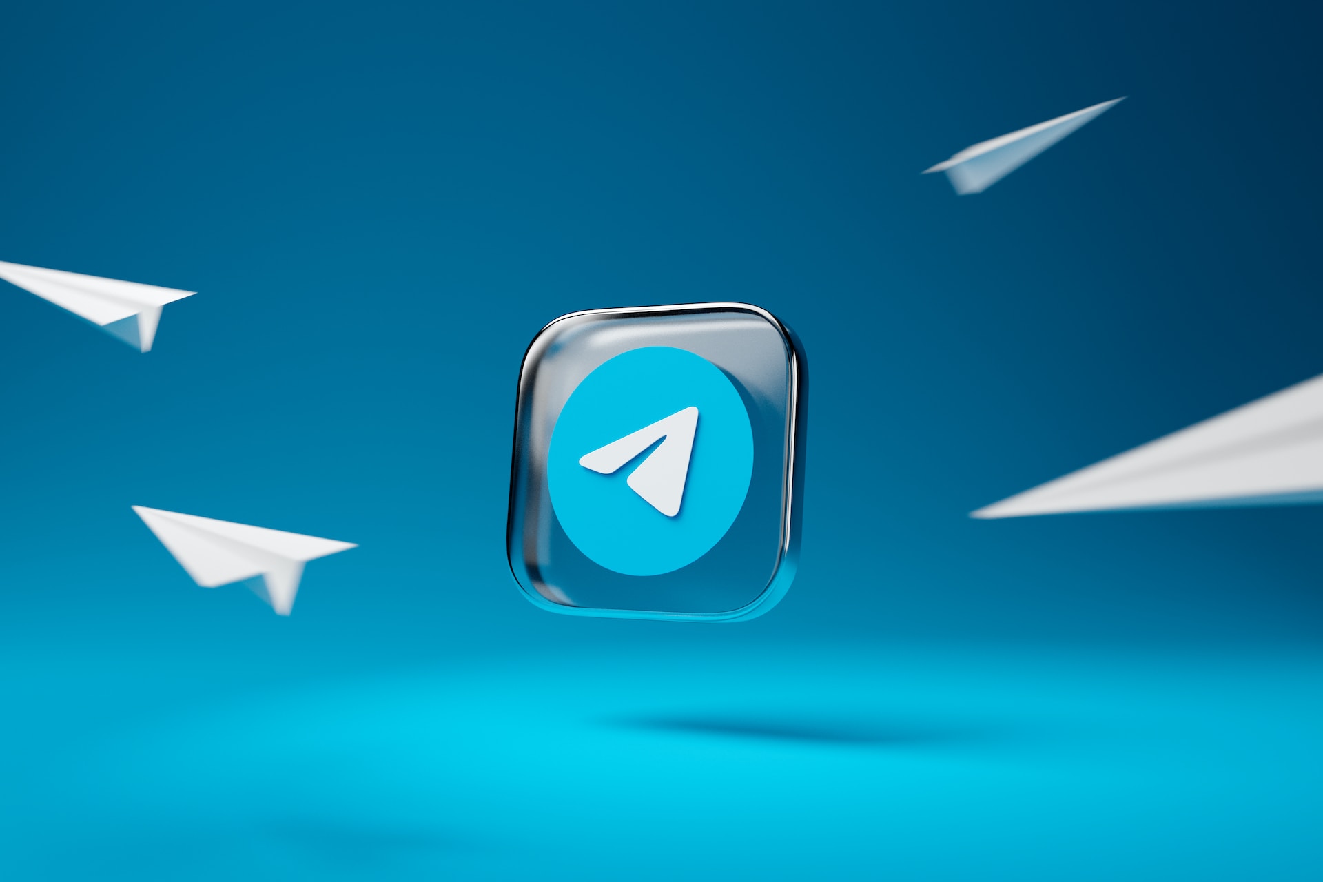 De ce Telegram surclaseaza  WhatsApp, Signal, Messenger si orice alta retea de comunicare