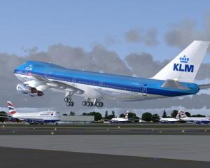 Avioanele KLM de pe ruta Amsterdam - Paris vor fi alimentate cu combustibil obtinut din ulei alimentar folosit