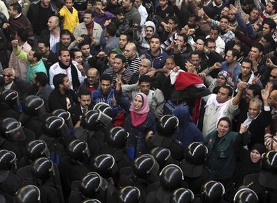 UPDATE: Revolutia din Egipt: Cairo este sub asediu