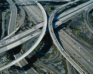 Boagiu spune ca in 2013 Romania va intra in lumea civilizata, cu 463 noi km de autostrada