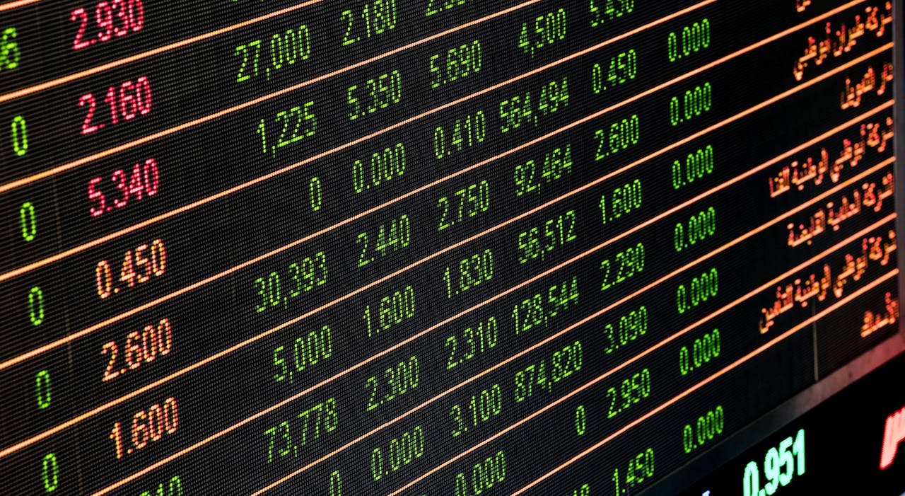 Cum iti stabilesti obiectivele financiare inainte de a investi