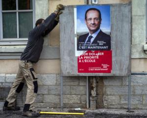 Presedintele Eurogroup vrea sa-l convinga pe Hollande sa nu ceara renegocierea pactului fiscal