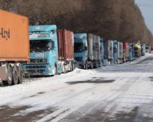 Camioanele de peste 7,5 tone nu mai au voie sa intre in Vama Nadlac