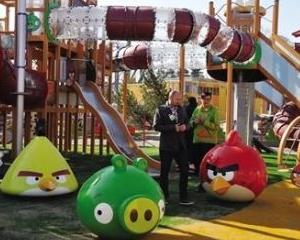 Jocul Angry Birds transpus in lumea reala