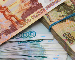 Rusia vrea sa limiteze platile cu bani lichizi