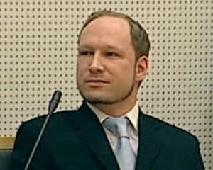 Teroristul Anders Breivik vrea o medalie pentru crimele comise in Norvegia