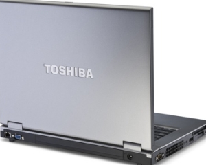 Johnny Fearless a castigat contul de publicitate al Toshiba, in valoare de 20 milioane lire sterline