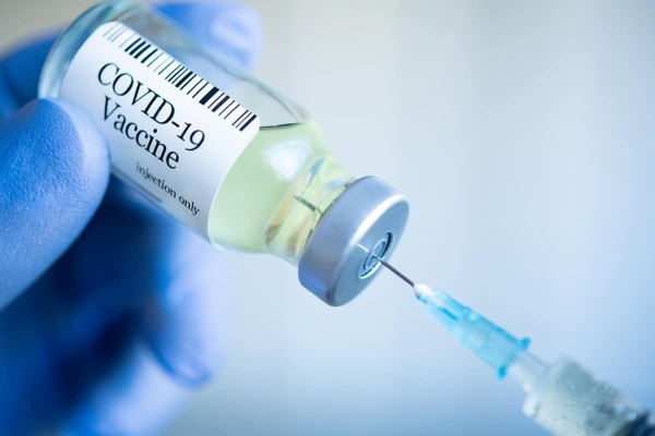 Au inceput programarile pentru cea de-a treia doza de vaccin. Ungaria da startul in UE