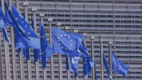 Comisia Europeana a aprobat compensatii intreprinderilor mari consumatoare de energie din Romania pentru costurile emisiilor indirecte