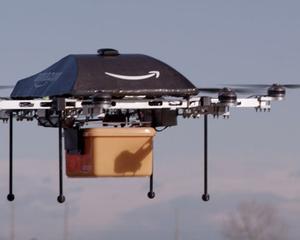 Jeff Bezos revolutioneaza industria curieratului: Amazon va livra coletele cu ajutorul unei drone