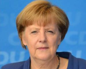 Angela Merkel catre Italia si Franta: Zona euro nu-si revine repede din cauza voastra