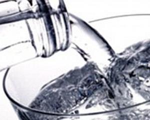 Apa minerala contine de 11 ori mai multa sare decat cea de la robinet